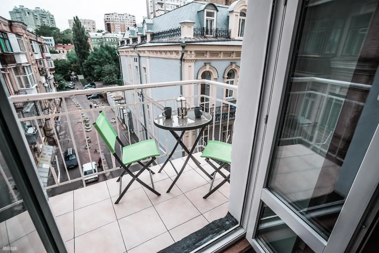 Kyiv Art Apartment